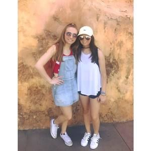 Meet your Posher, Cara